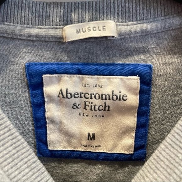 Ad: Abercrombie & Fitch Mens Sweatshirt Crew A&f 1892 Gray Heathered Pull Over M - Picture 3 of 11